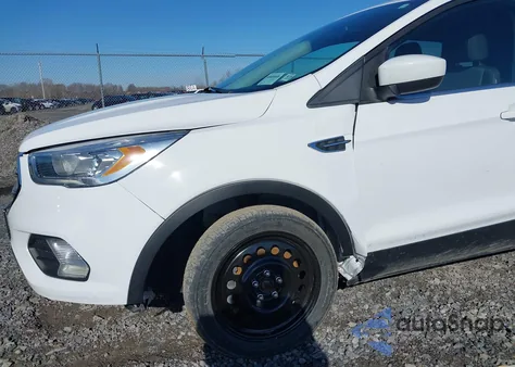 2017 Ford Escape Se z USA, uszkodzony, nr VIN 1FMCU9GD9HUC62596